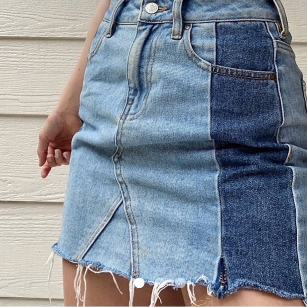 PACSUN BLUE TWO-TONED COLOR-BLOCK DENIM MINI SKIRT